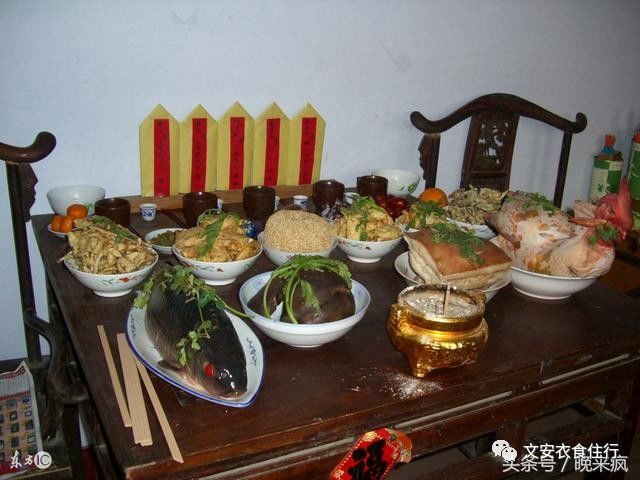 保家仙上供都供什么食物(保家仙一般会跟什么人有缘)