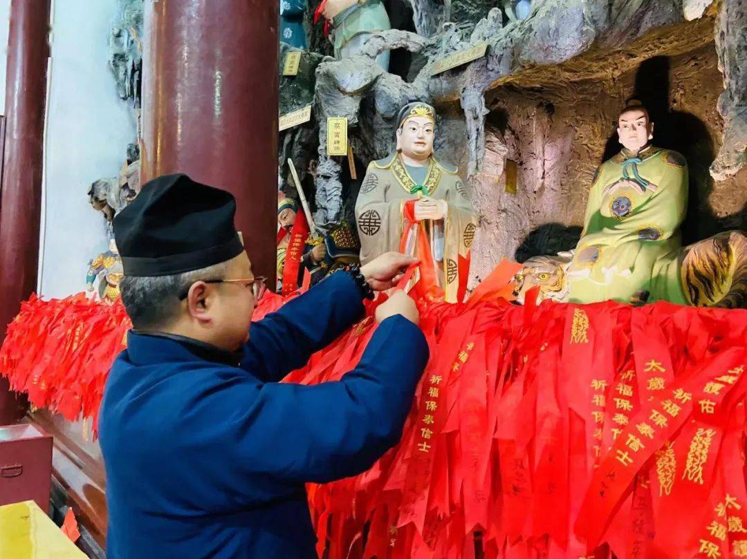 出马仙必须拜的寺庙(出马仙为什么一般都5年)